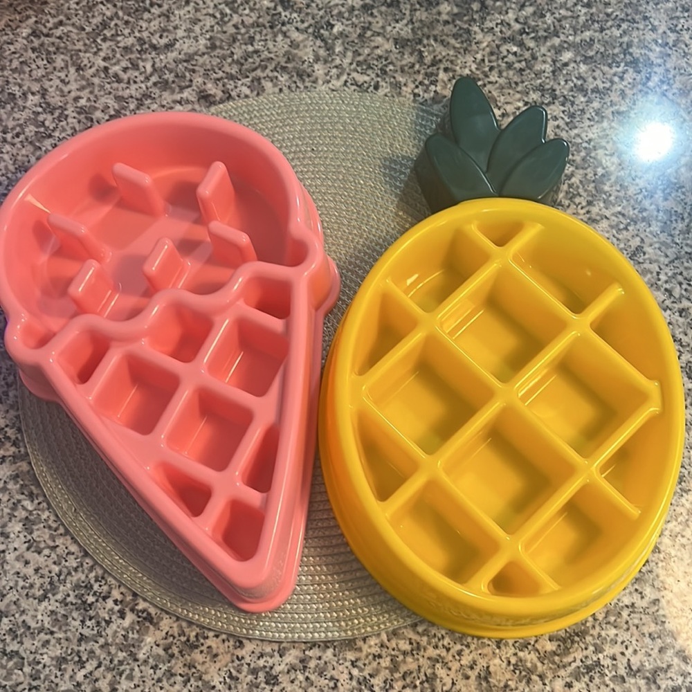 Zippy Paws Fun Feeder, Pineapple and Ice Cream